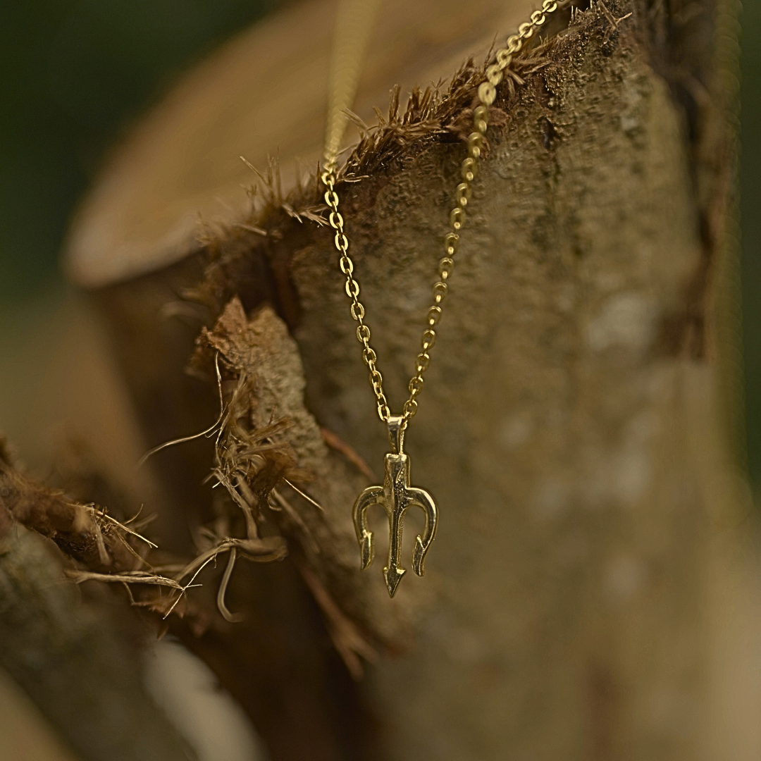 TRIDENT PENDANT  (GOLD)